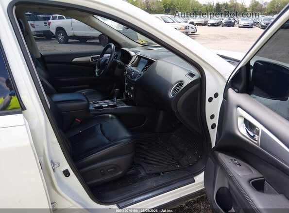 5N1DR2MMXHC609294 2017 NISSAN PATHFINDER White Front interior view