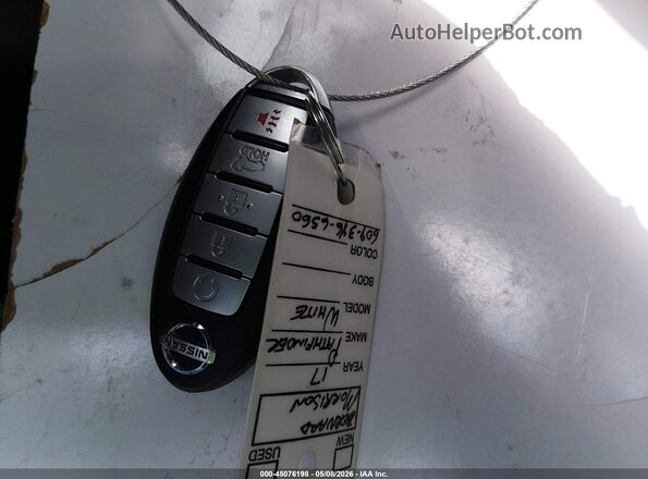 5N1DR2MMXHC609294 2017 NISSAN PATHFINDER White Dashboard view