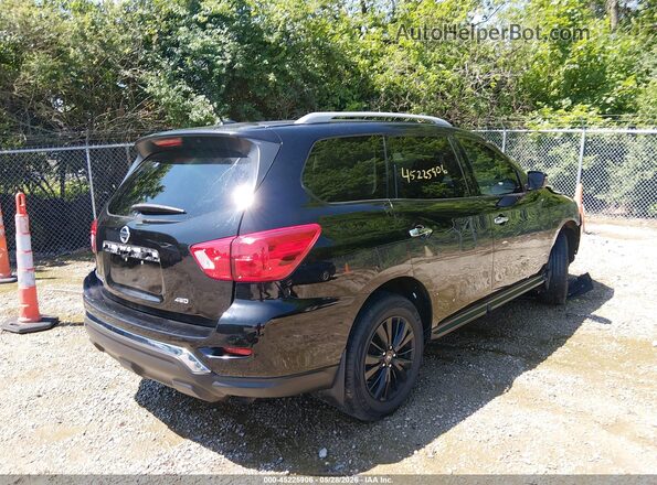 5N1DR2MMXHC622935 2017 NISSAN PATHFINDER Black 