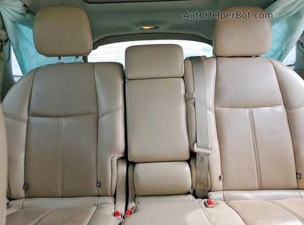 5N1DR2MN0HC626954 2017 NISSAN PATHFINDER White Rear seats view