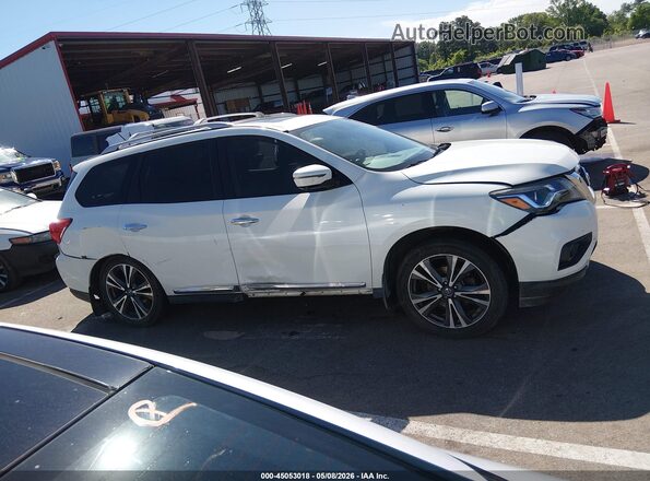 5N1DR2MN2HC604583 2017 NISSAN PATHFINDER White Rear interior view
