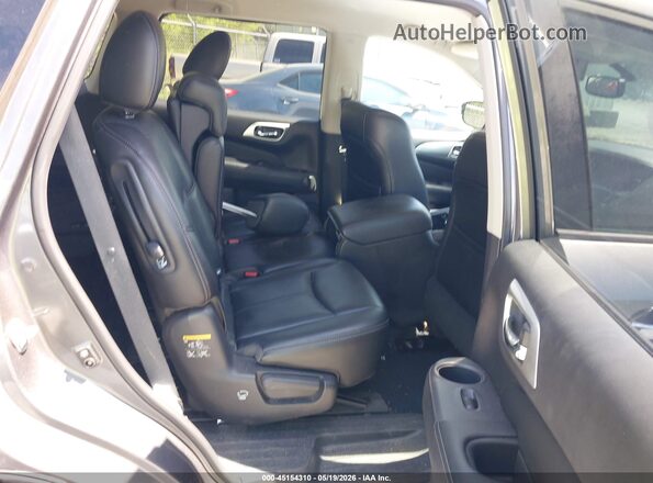 5N1DR2MN2HC627054 2017 NISSAN PATHFINDER Gray Vista de la etiqueta del VIN