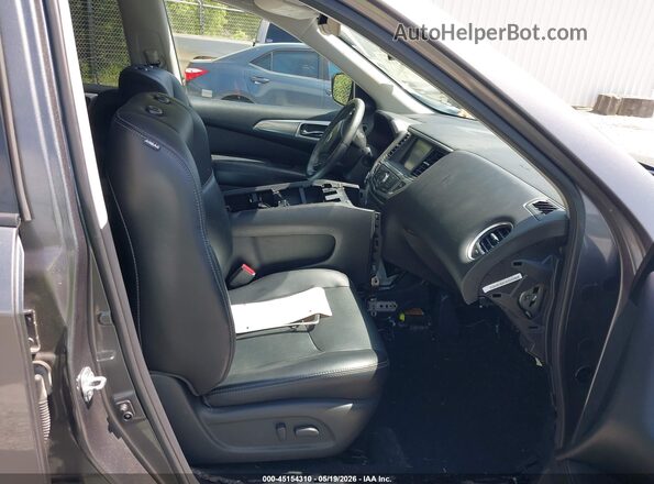 5N1DR2MN2HC627054 2017 NISSAN PATHFINDER Gray Vista interior delantera