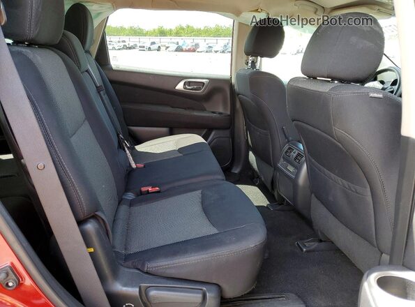 5N1DR2MN2HC698657 2017 NISSAN PATHFINDER Red Vista interior trasera