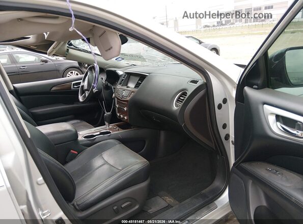 5N1DR2MN3HC613146 2017 NISSAN PATHFINDER Серебряный 