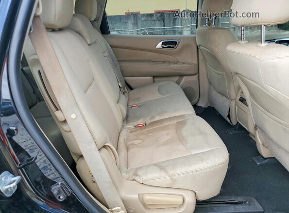 5N1DR2MN3HC674741 2017 NISSAN PATHFINDER Black Vista interior trasera