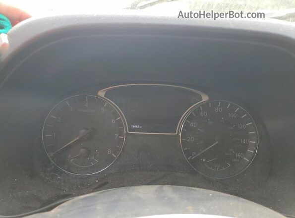 5N1DR2MN3JC637971 2018 NISSAN PATHFINDER Красный Вид щитка приборов