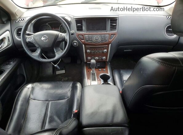 5N1DR2MN3JC637971 2018 NISSAN PATHFINDER Красный Вид панели приборов