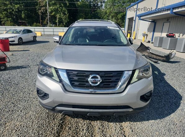 5N1DR2MN5JC605846 2018 NISSAN PATHFINDER Серебряный Вид спереди