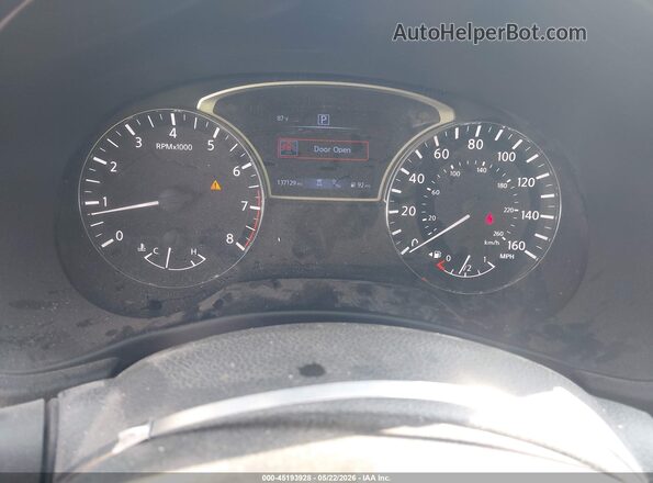 5N1DR2MN6KC605355 2019 NISSAN PATHFINDER Black Rear seats view