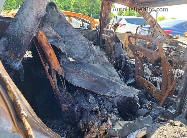 5N1DR2MN7JC605492 2018 NISSAN PATHFINDER Burn Widok wnętrza z tyłu
