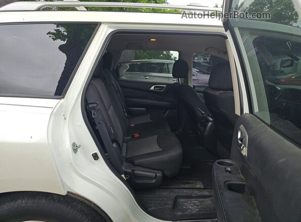 5N1DR2MN7JC673968 2018 NISSAN PATHFINDER White Widok z tyłu