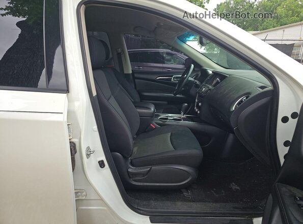 5N1DR2MN7JC673968 2018 NISSAN PATHFINDER White Widok z przodu