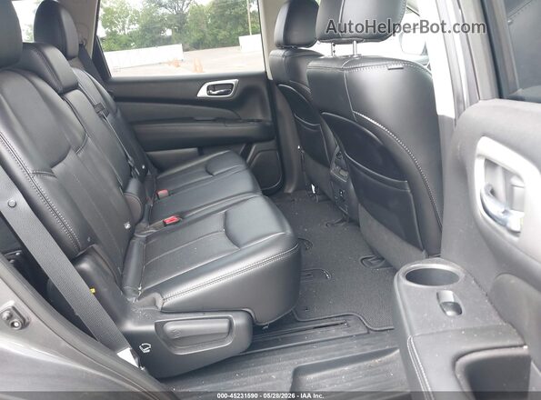 5N1DR2MN8HC609500 2017 NISSAN PATHFINDER Серый 