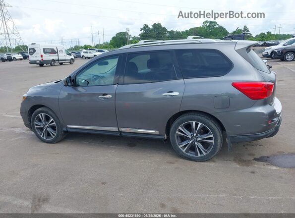 5N1DR2MN8HC609500 2017 NISSAN PATHFINDER Серый 