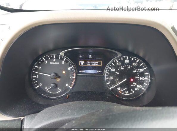 5N1DR2MN8HC613577 2017 NISSAN PATHFINDER Red Widok tylnych siedzeń