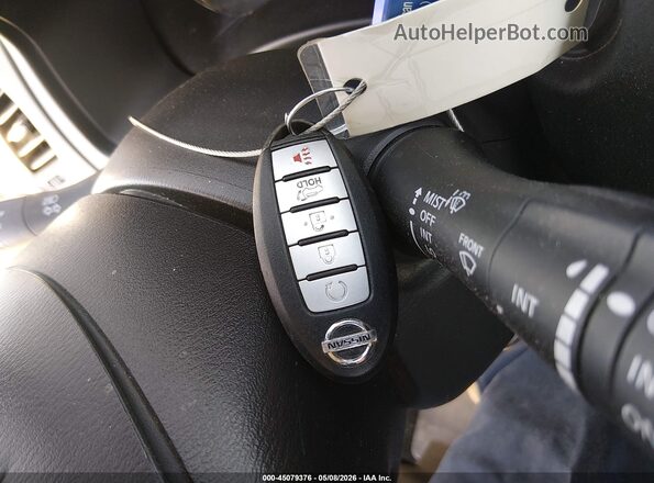 5N1DR2MN8HC677280 2017 NISSAN PATHFINDER Gray Dashboard view
