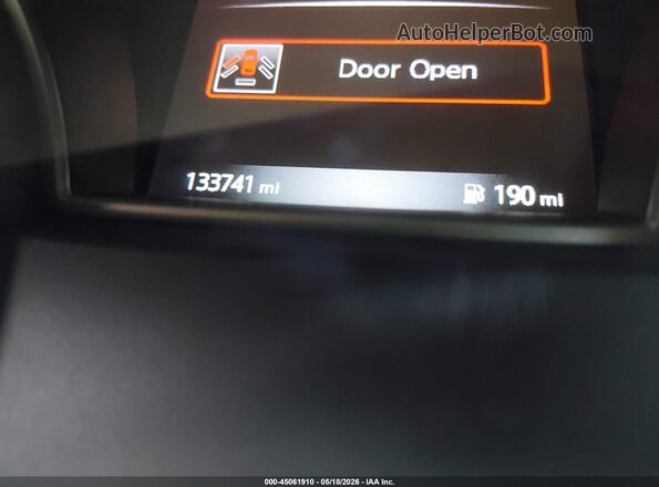 5N1DR2MN8JC648805 2018 NISSAN PATHFINDER Black 
