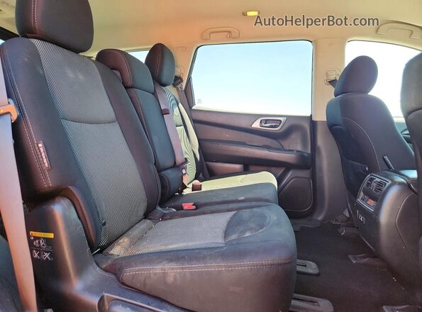 5N1DR2MN8KC627518 2019 NISSAN PATHFINDER Black Вид задньої частини салону