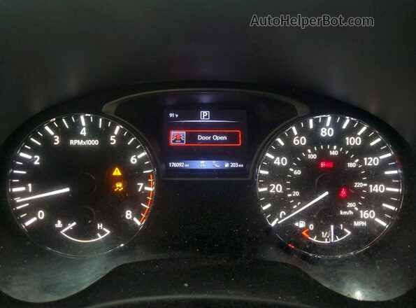 5N1DR2MN9HC617914 2017 NISSAN PATHFINDER Silver Widok zestawu wskaźników
