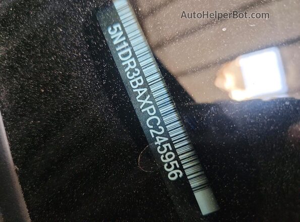 5N1DR3BAXPC245956 2023 NISSAN PATHFINDER Black Widok wnętrza 360 stopni