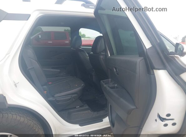 5N1DR3BD6RC226513 2024 NISSAN PATHFINDER White Widok naklejki z numerem VIN