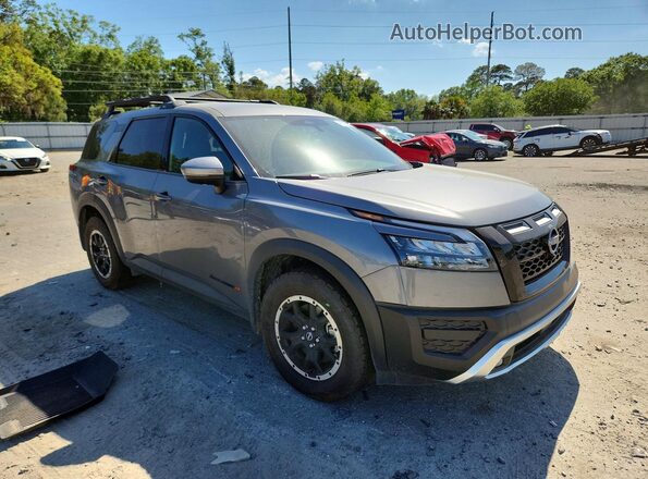 5N1DR3BD8SC303324 2025 NISSAN PATHFINDER Gray Przód prawy