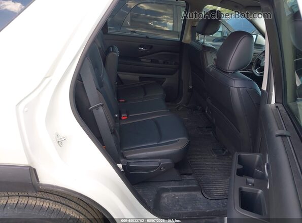 5N1DR3CC9PC219977 2023 NISSAN PATHFINDER White Widok naklejki z numerem VIN