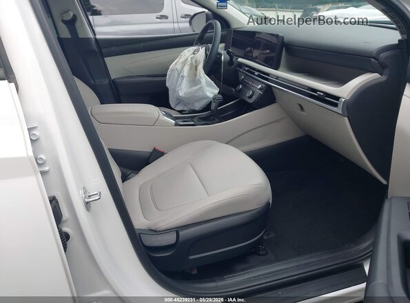 5NMJACDEXSH557686 2025 HYUNDAI TUCSON White Սալոնի դիմացի տեսք