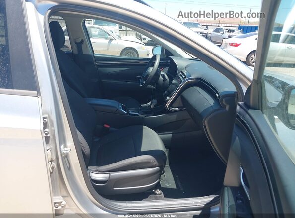 5NMJB3AE0NH043089 2022 HYUNDAI TUCSON Silver Սալոնի դիմացի տեսք