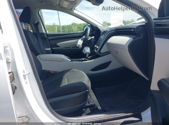 5NMJB3AE8NH064417 2022 HYUNDAI TUCSON White Вид салону спереду
