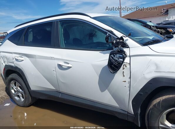 5NMJBCAE4NH154356 2022 HYUNDAI TUCSON White Vista interior trasera