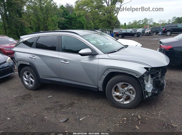 5NMJBCAE7NH139737 2022 HYUNDAI TUCSON Gray Widok wnętrza z tyłu