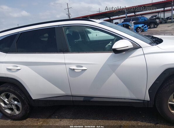 5NMJBCAE8NH006985 2022 HYUNDAI TUCSON White Rear interior view