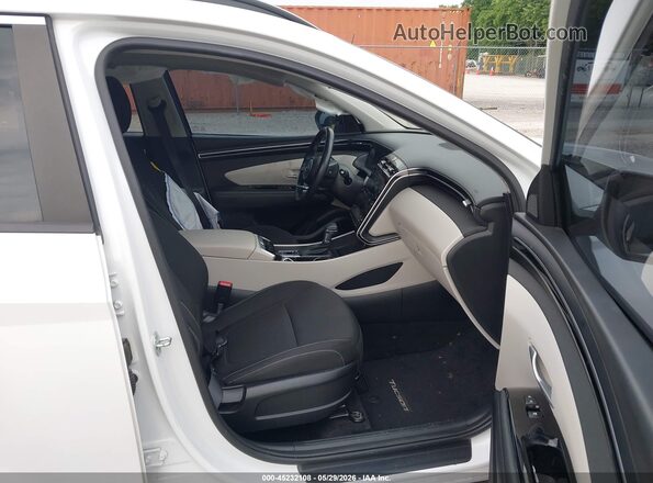 5NMJF3AE1NH115955 2022 HYUNDAI TUCSON White Սալոնի դիմացի տեսք