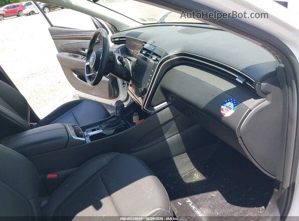 5NMJFCAE3PH256464 2023 HYUNDAI TUCSON White Front interior view
