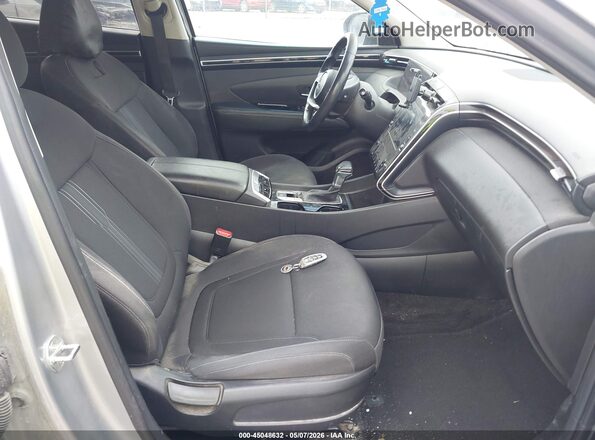 5NMJFCAE9NH096295 2022 HYUNDAI TUCSON Серебряный Вид салона спереди