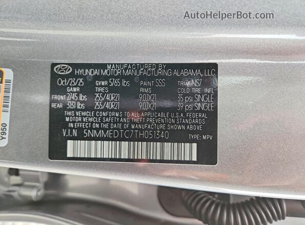 5NMMEDTC7TH051340 2026 GENESIS GV70 Silver VIN կոդի պիտակի տեսք