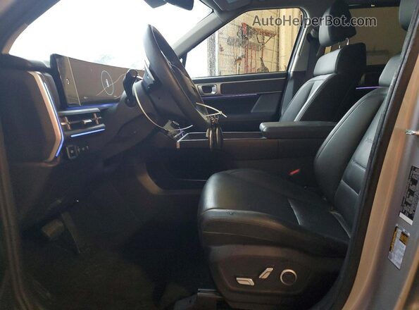 5NMP3DG15RH002836 2024 HYUNDAI SANTA Gray Вид салону спереду
