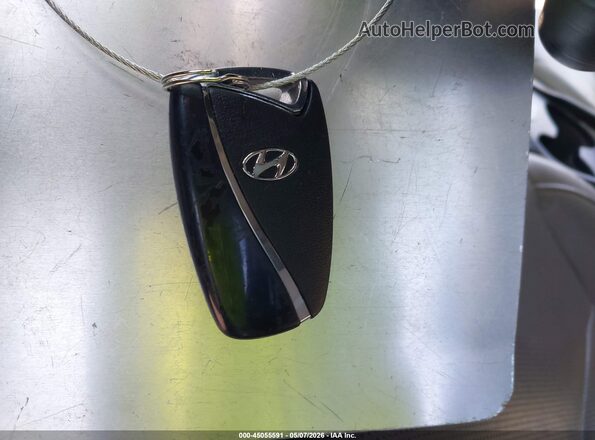 5NMZU3LB7HH040677 2017 HYUNDAI SANTA FE SPORT Silver Vista del salpicadero