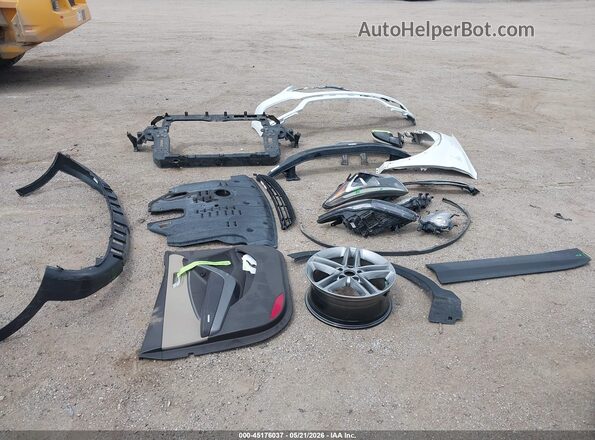 5NMZUDLB1JH080202 2018 HYUNDAI SANTA FE SPORT White Սարքավորումների վահանակի տեսք