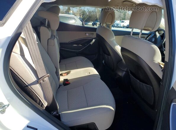 5NMZUDLB9HH015897 2017 HYUNDAI SANTA White Widok wnętrza z tyłu