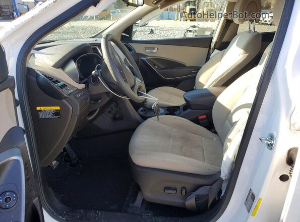 5NMZUDLB9HH015897 2017 HYUNDAI SANTA White Widok wnętrza z przodu