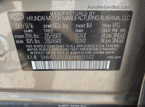 5NMZUDLBXHH025502 2017 HYUNDAI SANTA FE SPORT Tan ძრავის განყოფილების ხედი