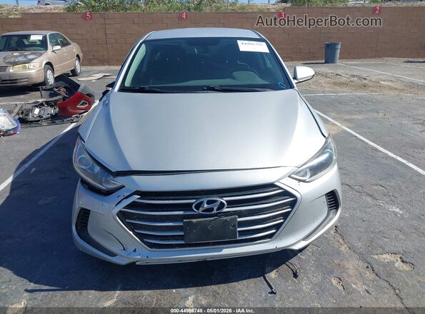5NPD74LF0JH336398 2018 HYUNDAI ELANTRA Серебряный Вид панели приборов