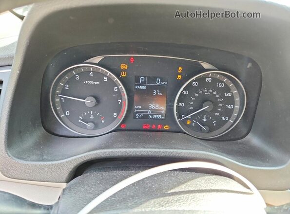 5NPD74LF1JH221521 2018 HYUNDAI ELANTRA White Widok zestawu wskaźników