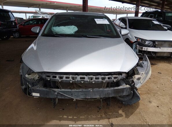 5NPD74LF2JH338993 2018 HYUNDAI ELANTRA Silver 