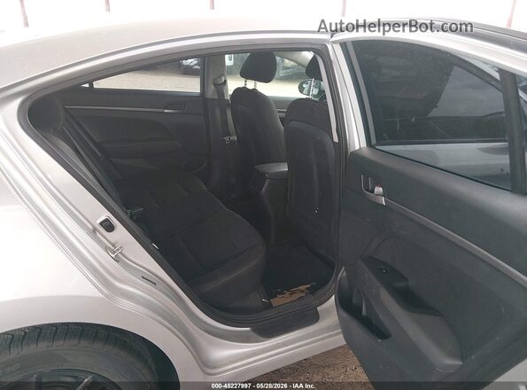 5NPD74LF2JH338993 2018 HYUNDAI ELANTRA Silver 