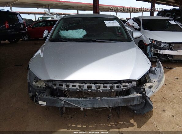 5NPD74LF2JH338993 2018 HYUNDAI ELANTRA Silver 