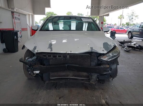 5NPD74LF3HH079165 2017 HYUNDAI ELANTRA White 